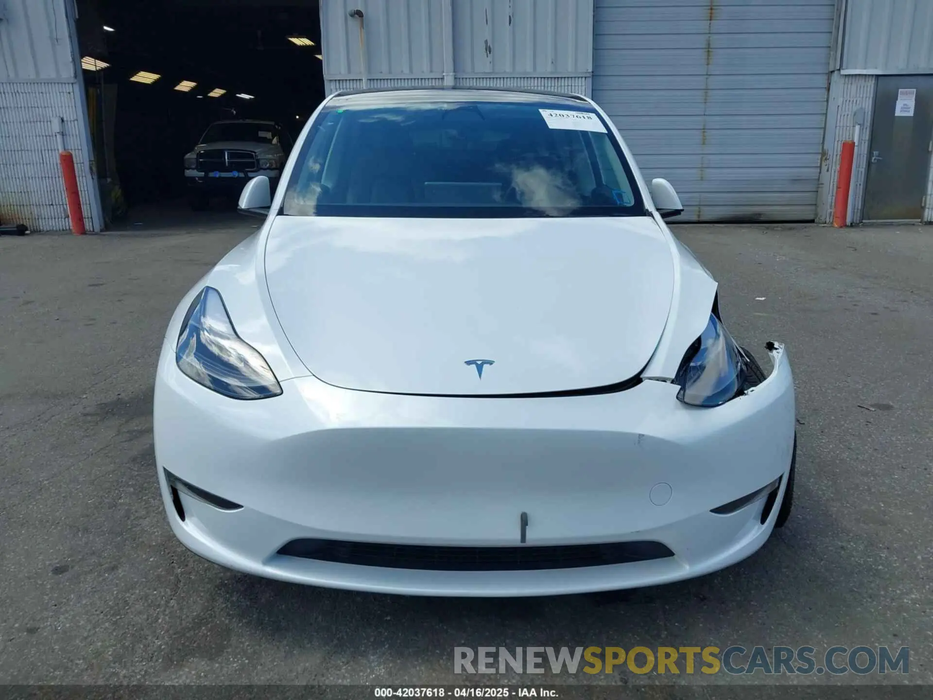 12 Фотография поврежденного автомобиля 7SAYGDEE7PF661324 TESLA MODEL Y 2023