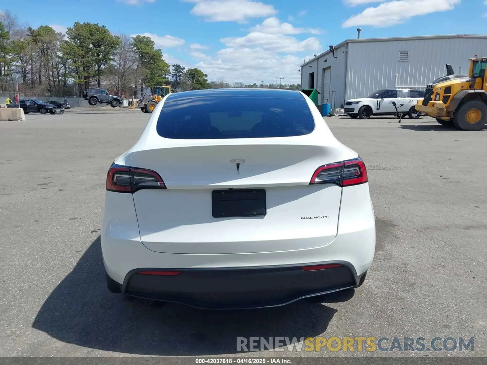 16 Фотография поврежденного автомобиля 7SAYGDEE7PF661324 TESLA MODEL Y 2023