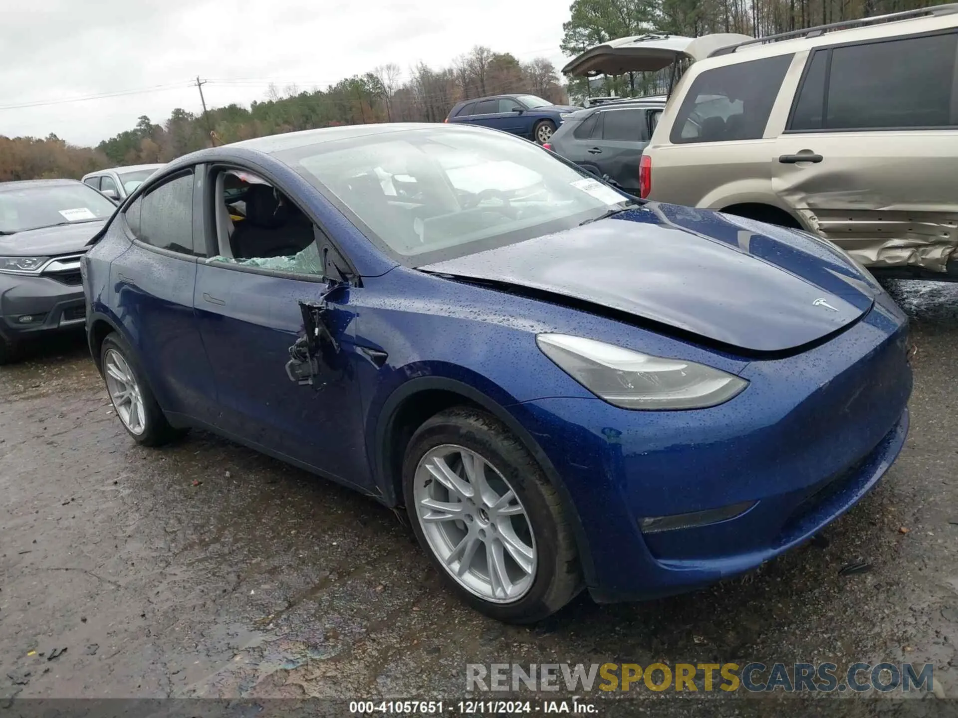 1 Фотография поврежденного автомобиля 7SAYGDEE7PF673988 TESLA MODEL Y 2023