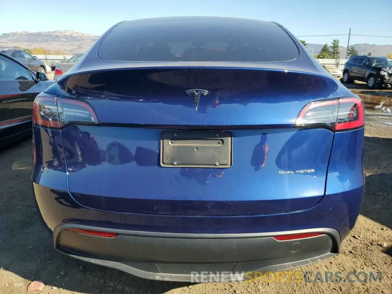 6 Photograph of a damaged car 7SAYGDEE7PF676678 TESLA MODEL Y 2023