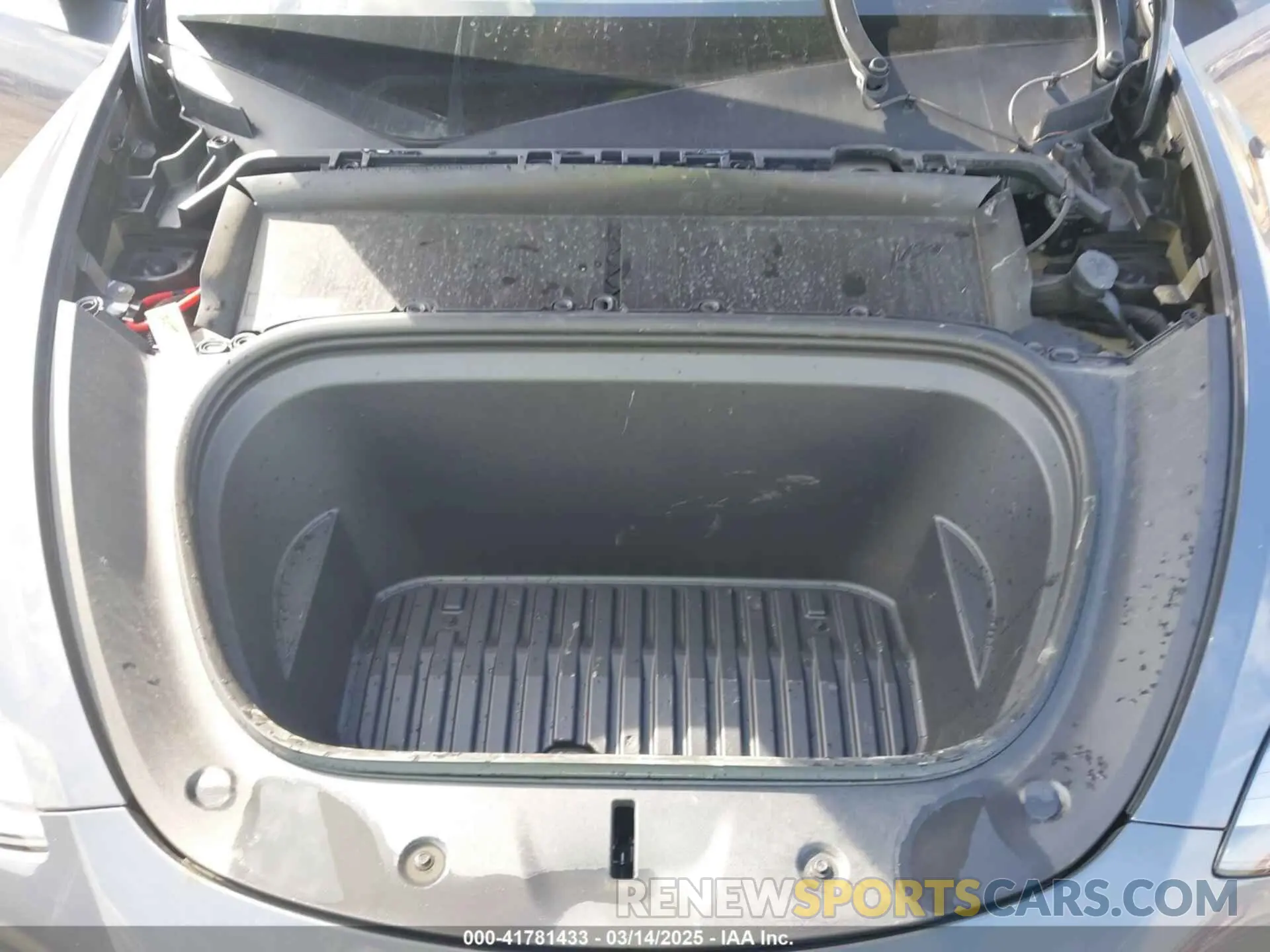 10 Фотография поврежденного автомобиля 7SAYGDEE7PF755980 TESLA MODEL Y 2023