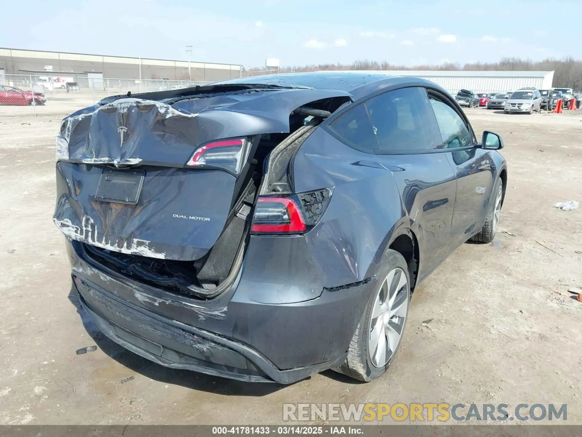 4 Фотография поврежденного автомобиля 7SAYGDEE7PF755980 TESLA MODEL Y 2023