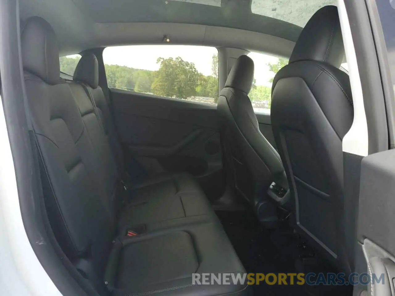 10 Photograph of a damaged car 7SAYGDEE7PF792561 TESLA MODEL Y 2023