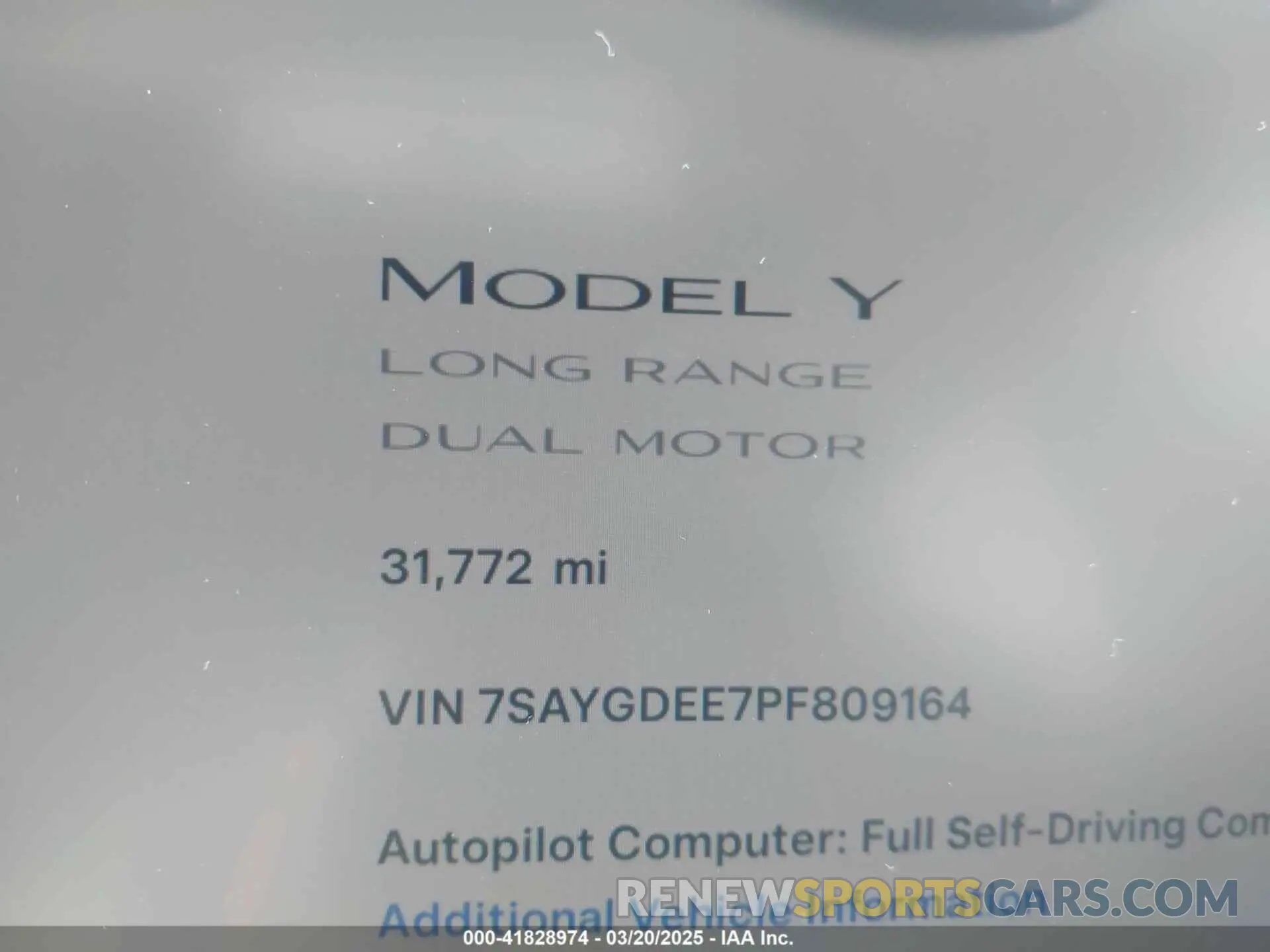 15 Photograph of a damaged car 7SAYGDEE7PF809164 TESLA MODEL Y 2023