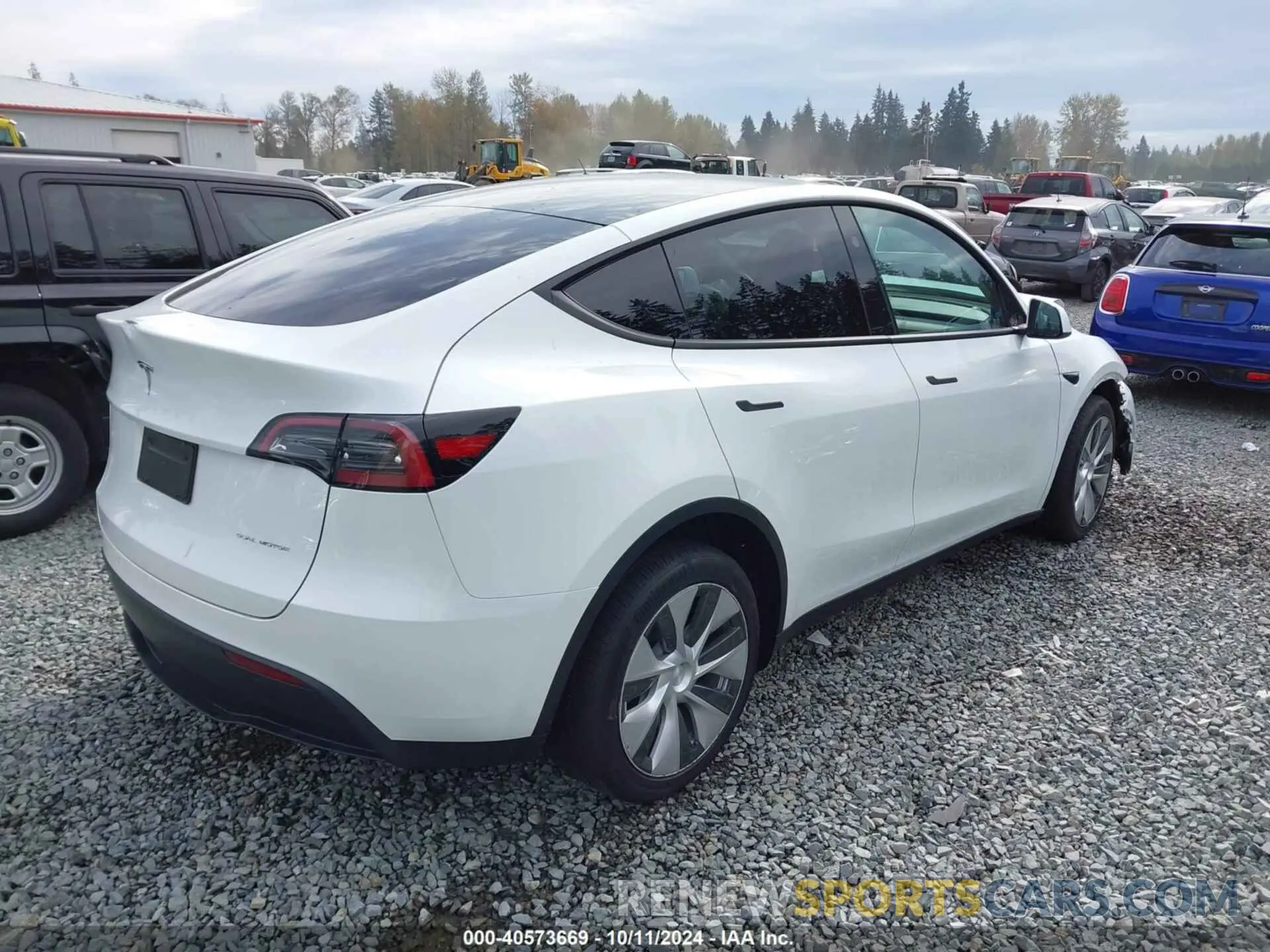 4 Фотография поврежденного автомобиля 7SAYGDEE7PF825106 TESLA MODEL Y 2023