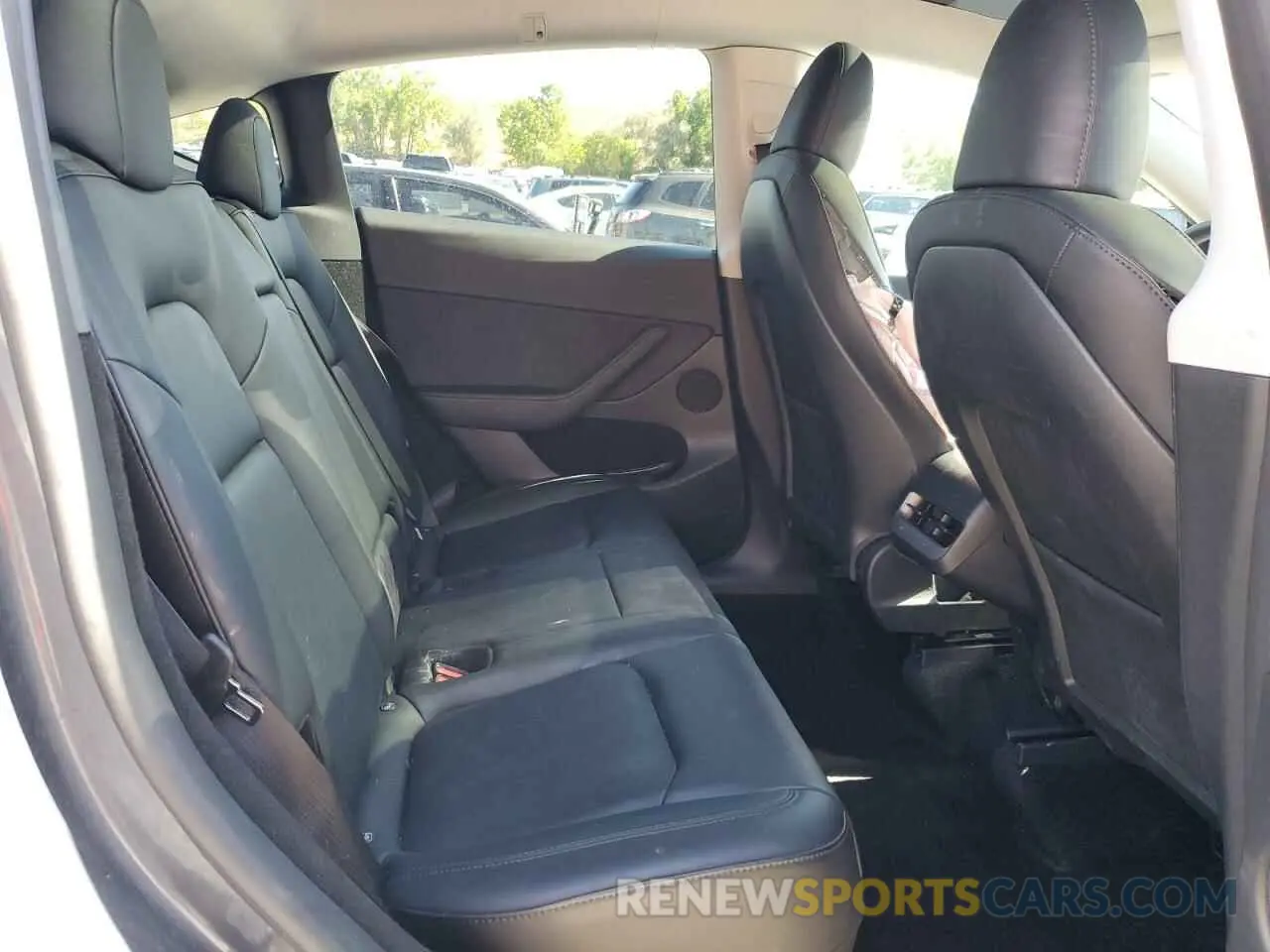 11 Photograph of a damaged car 7SAYGDEE7PF856100 TESLA MODEL Y 2023