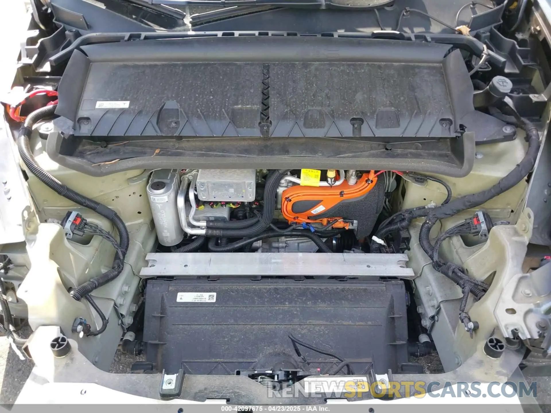 10 Photograph of a damaged car 7SAYGDEE7PF856985 TESLA MODEL Y 2023