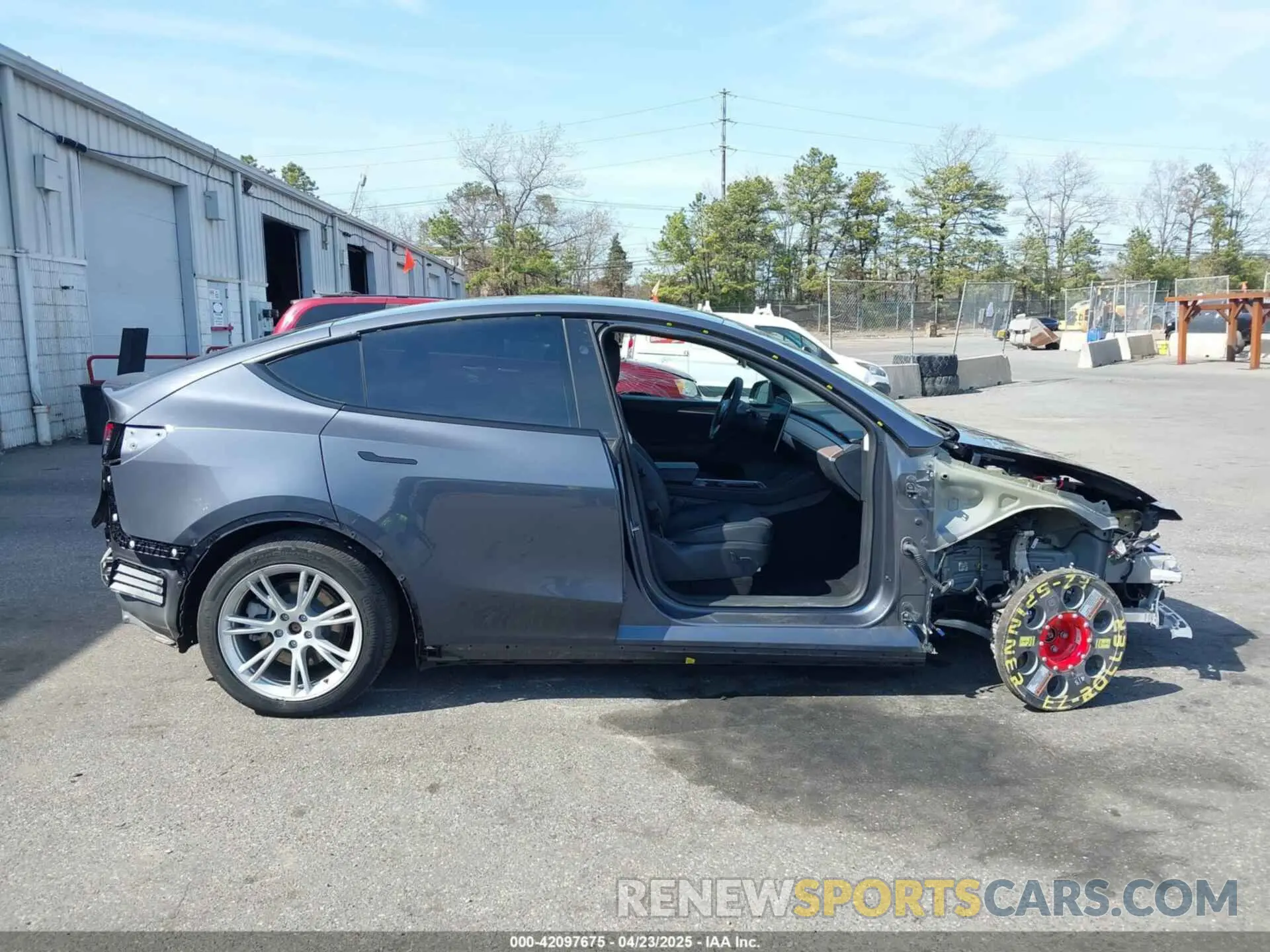 13 Photograph of a damaged car 7SAYGDEE7PF856985 TESLA MODEL Y 2023