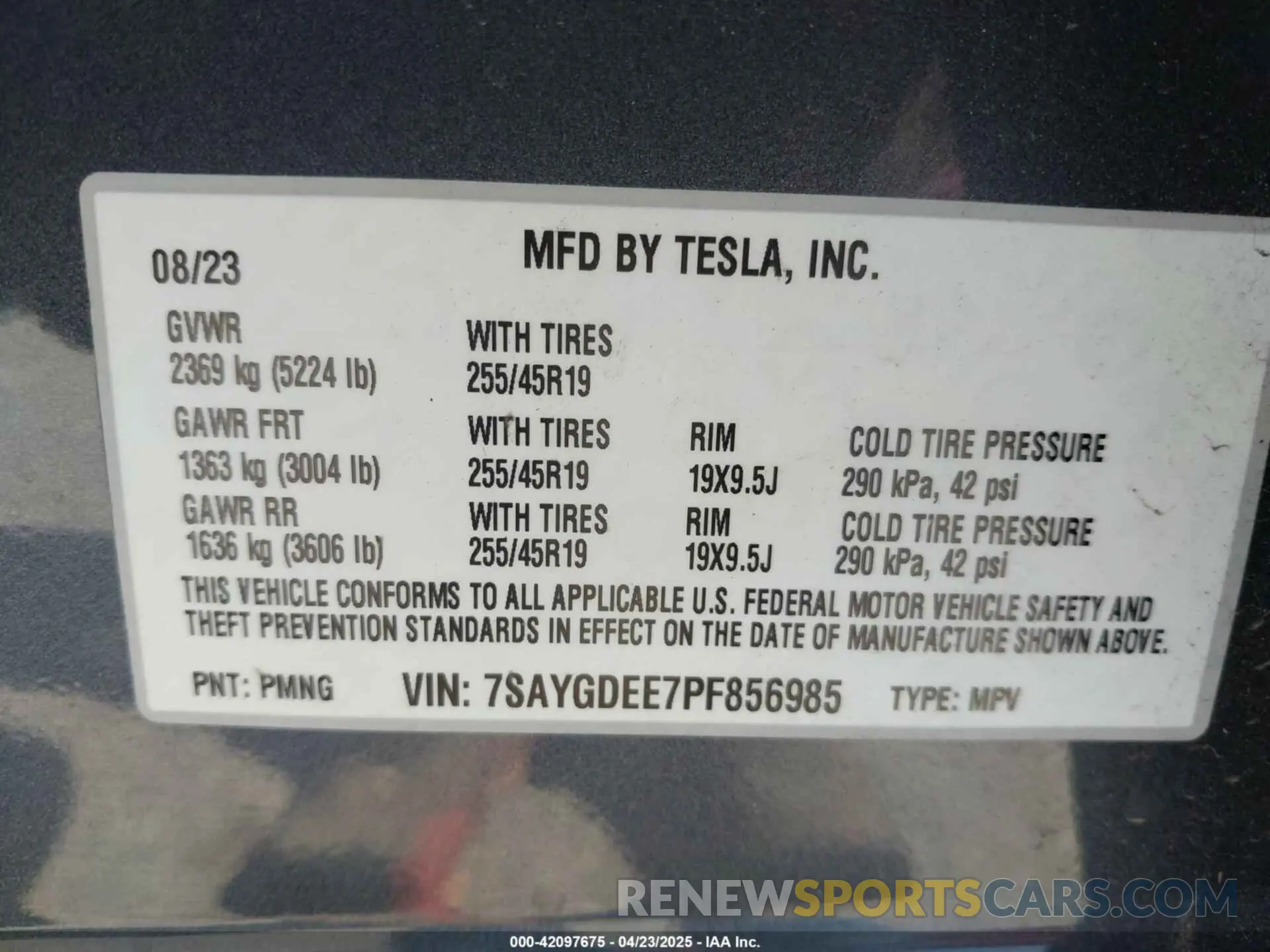 9 Photograph of a damaged car 7SAYGDEE7PF856985 TESLA MODEL Y 2023