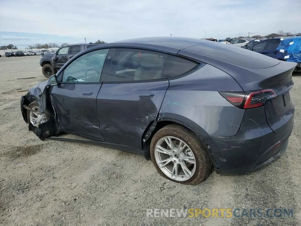 2 Фотография поврежденного автомобиля 7SAYGDEE7PF888478 TESLA MODEL Y 2023