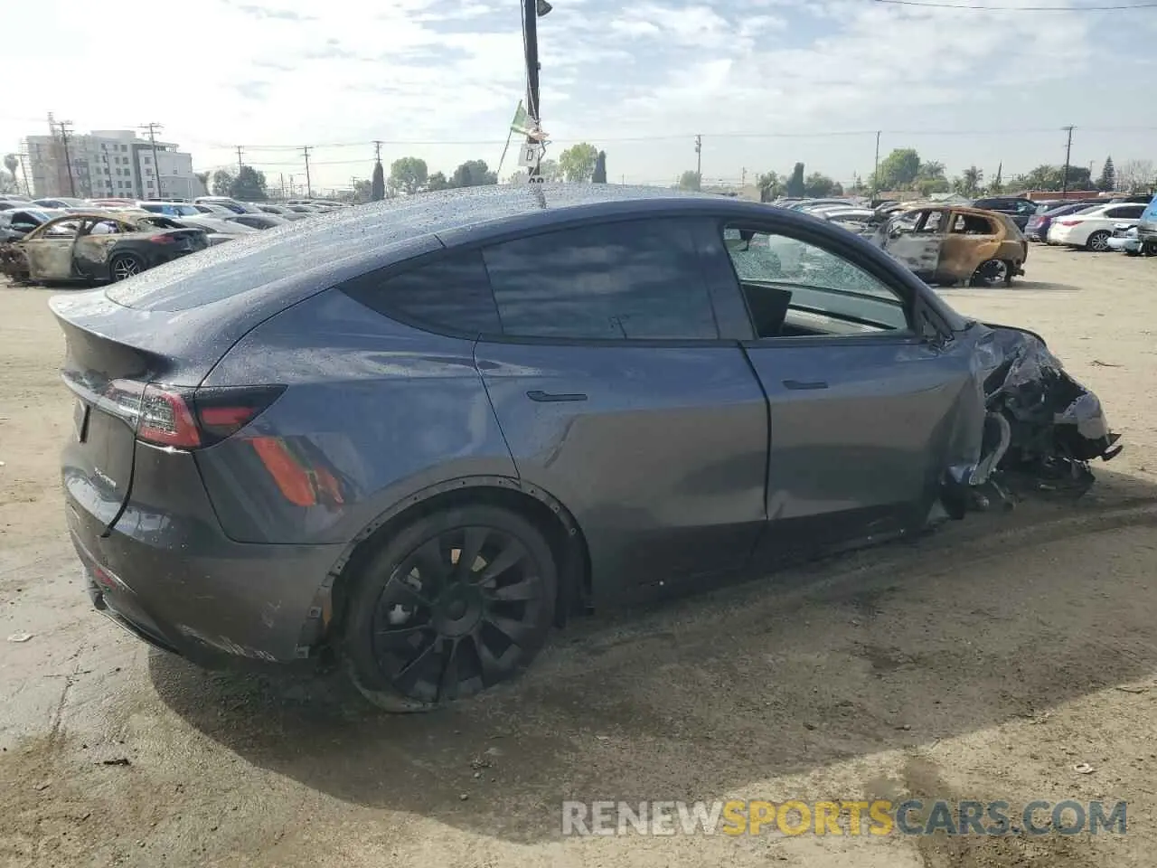 3 Фотография поврежденного автомобиля 7SAYGDEE7PF921057 TESLA MODEL Y 2023