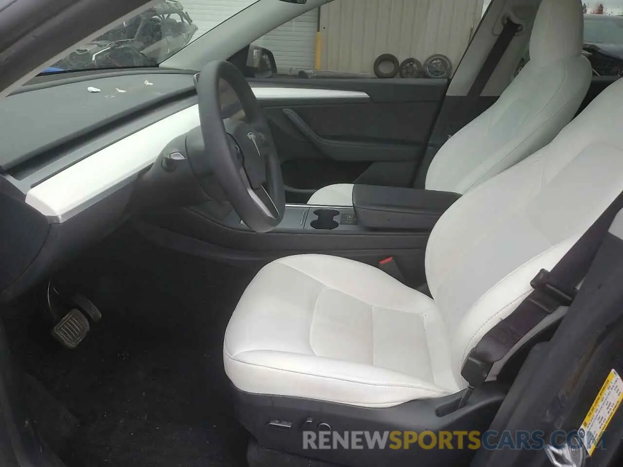 7 Photograph of a damaged car 7SAYGDEE7PF958271 TESLA MODEL Y 2023