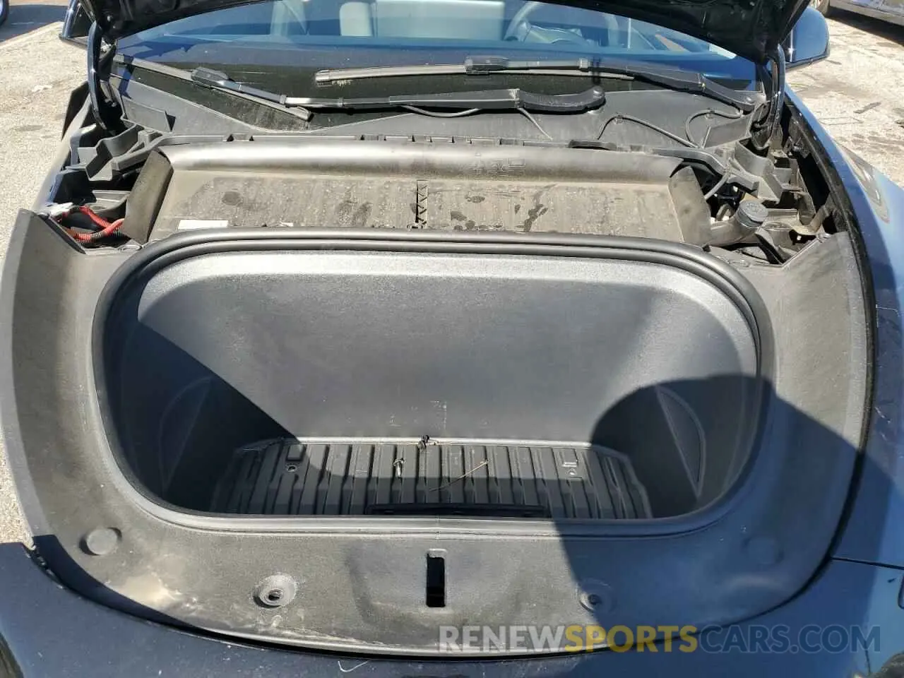 11 Photograph of a damaged car 7SAYGDEE8PA025847 TESLA MODEL Y 2023
