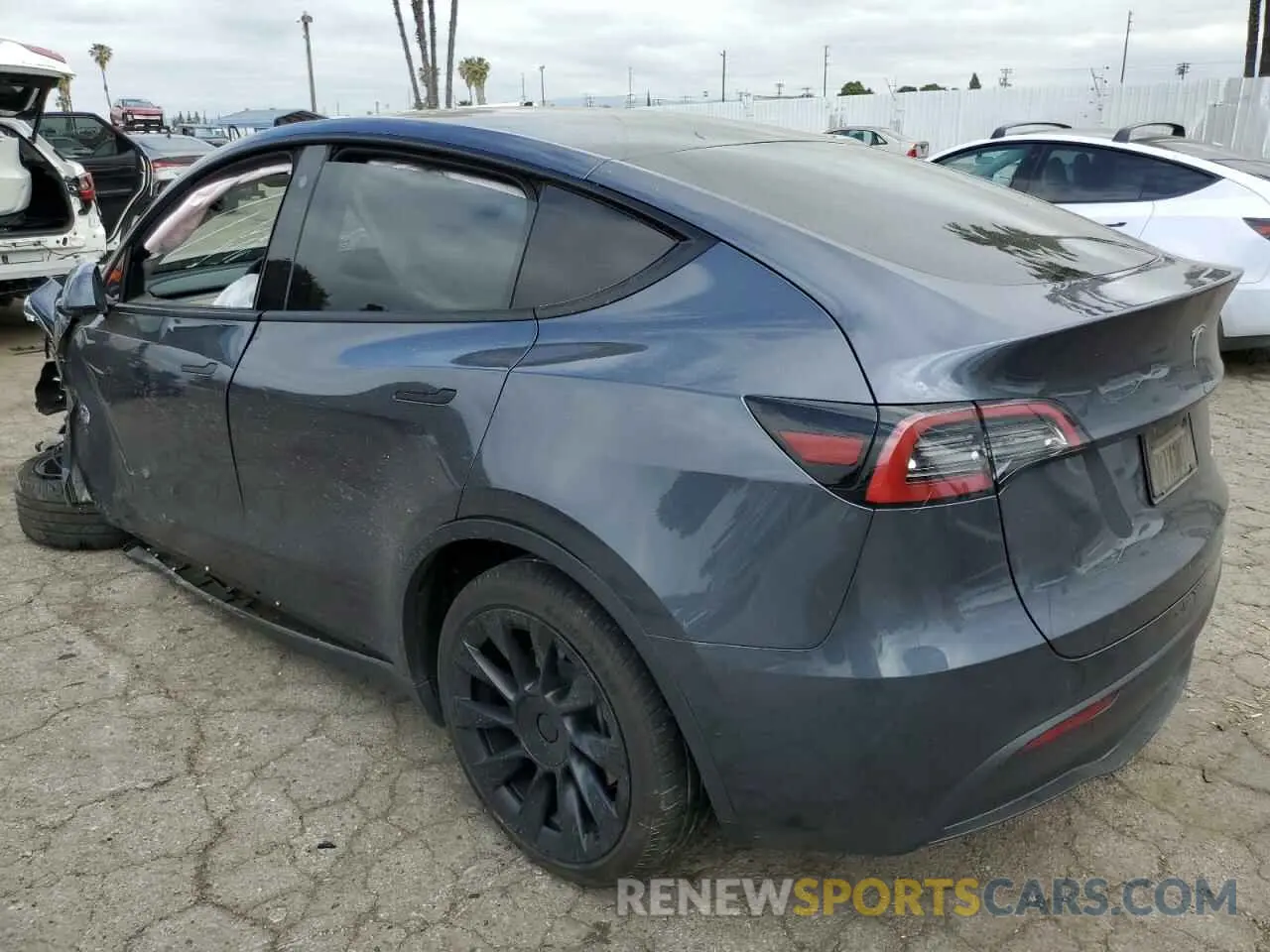 2 Photograph of a damaged car 7SAYGDEE8PA029428 TESLA MODEL Y 2023