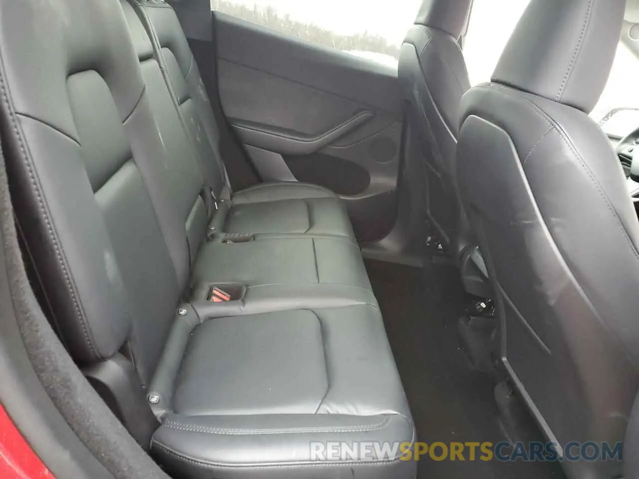 10 Photograph of a damaged car 7SAYGDEE8PA048142 TESLA MODEL Y 2023