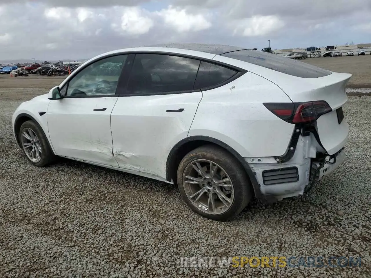 2 Photograph of a damaged car 7SAYGDEE8PA069783 TESLA MODEL Y 2023
