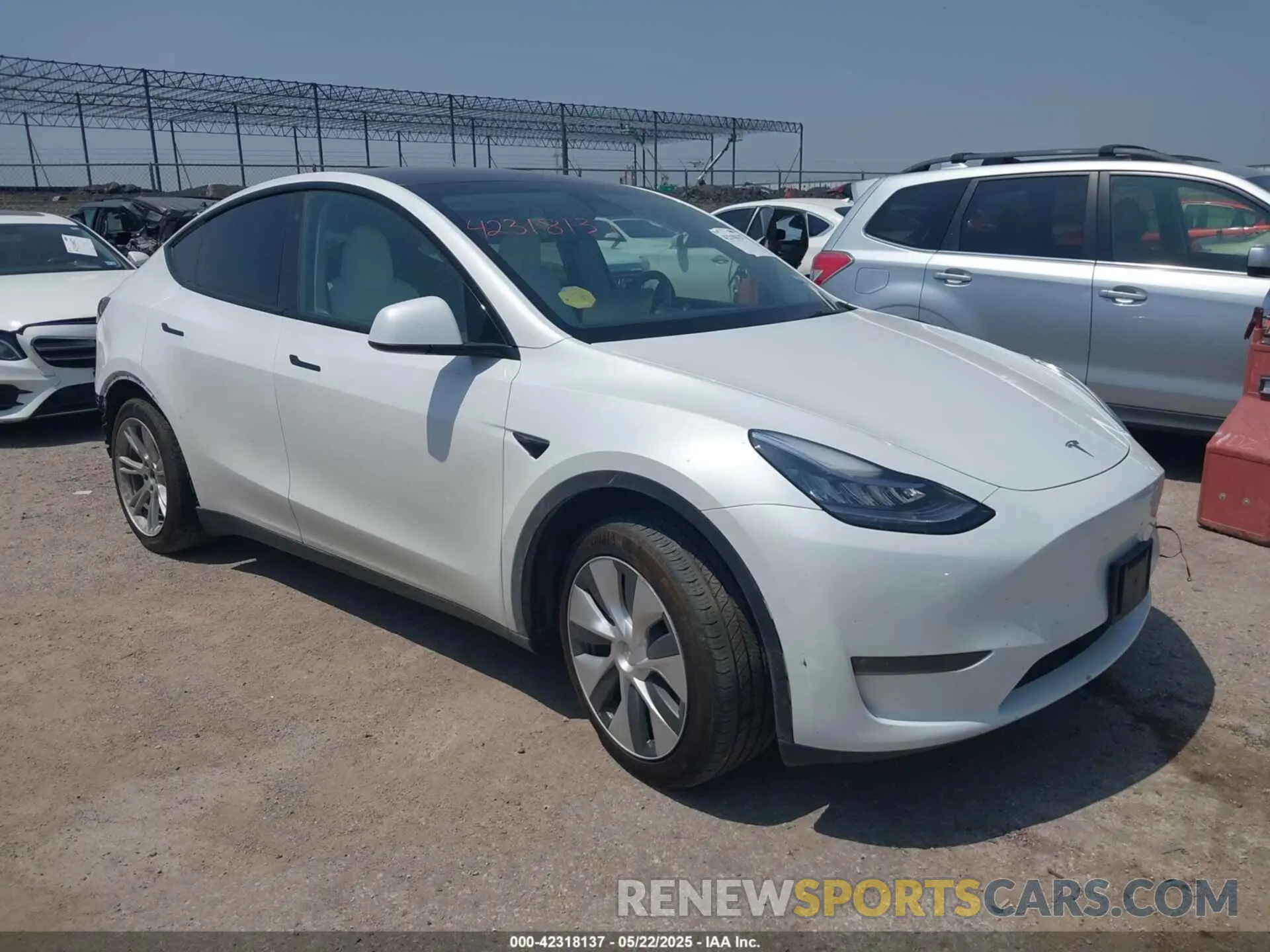 1 Фотография поврежденного автомобиля 7SAYGDEE8PA094957 TESLA MODEL Y 2023