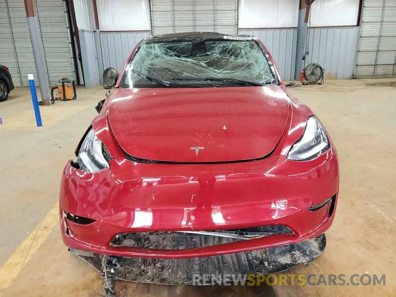 5 Photograph of a damaged car 7SAYGDEE8PA103379 TESLA MODEL Y 2023