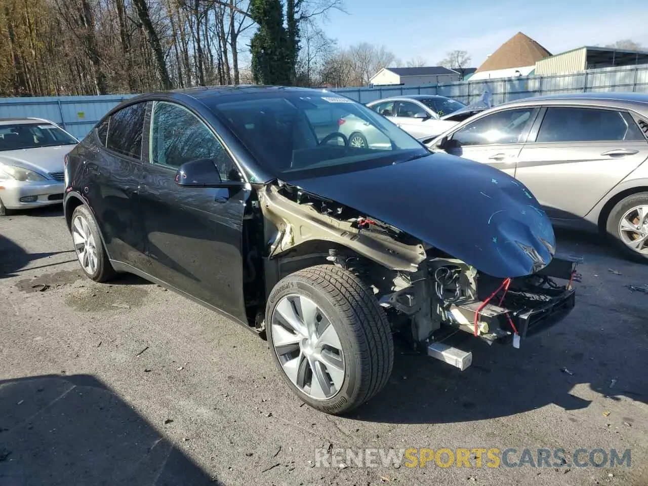 4 Photograph of a damaged car 7SAYGDEE8PA108582 TESLA MODEL Y 2023