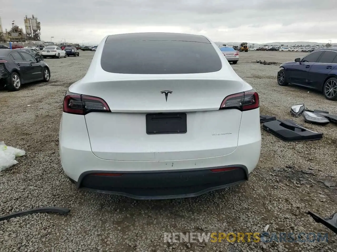 6 Фотография поврежденного автомобиля 7SAYGDEE8PA129562 TESLA MODEL Y 2023