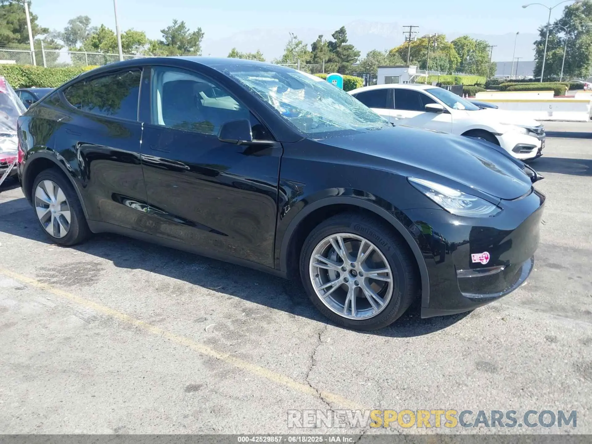 1 Photograph of a damaged car 7SAYGDEE8PA138813 TESLA MODEL Y 2023