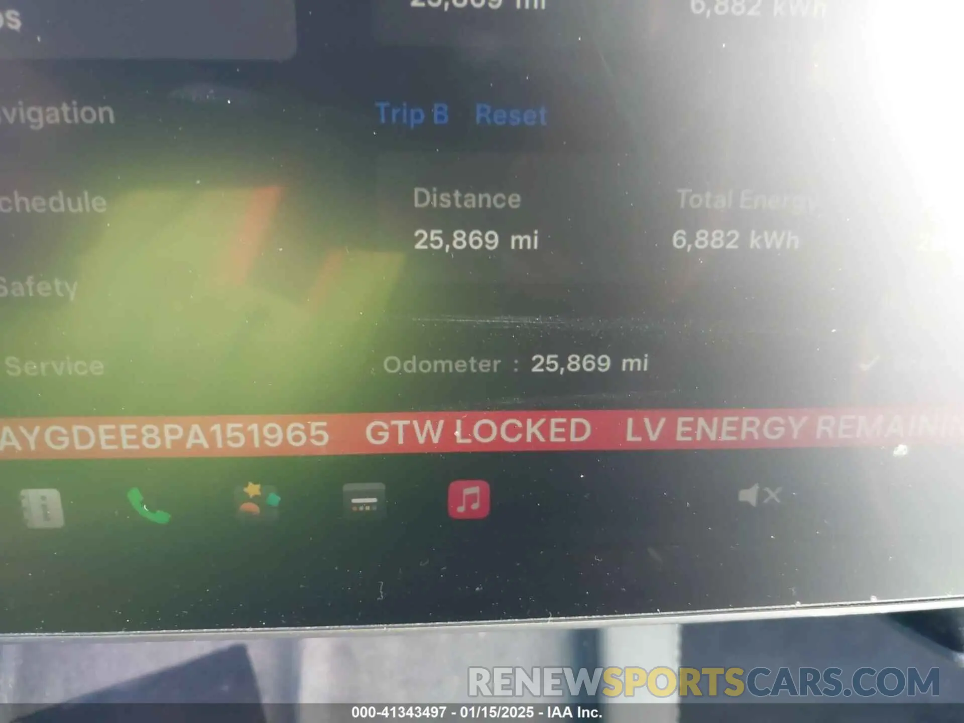 15 Photograph of a damaged car 7SAYGDEE8PA151965 TESLA MODEL Y 2023
