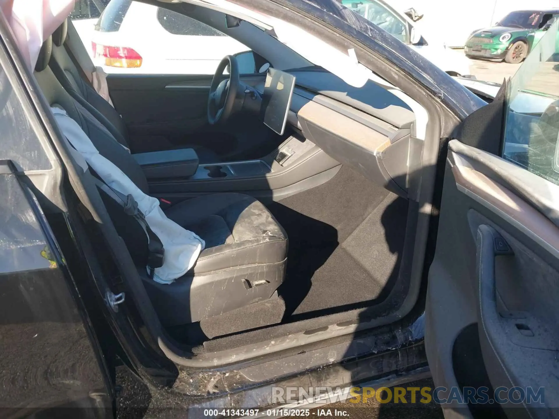 5 Photograph of a damaged car 7SAYGDEE8PA151965 TESLA MODEL Y 2023