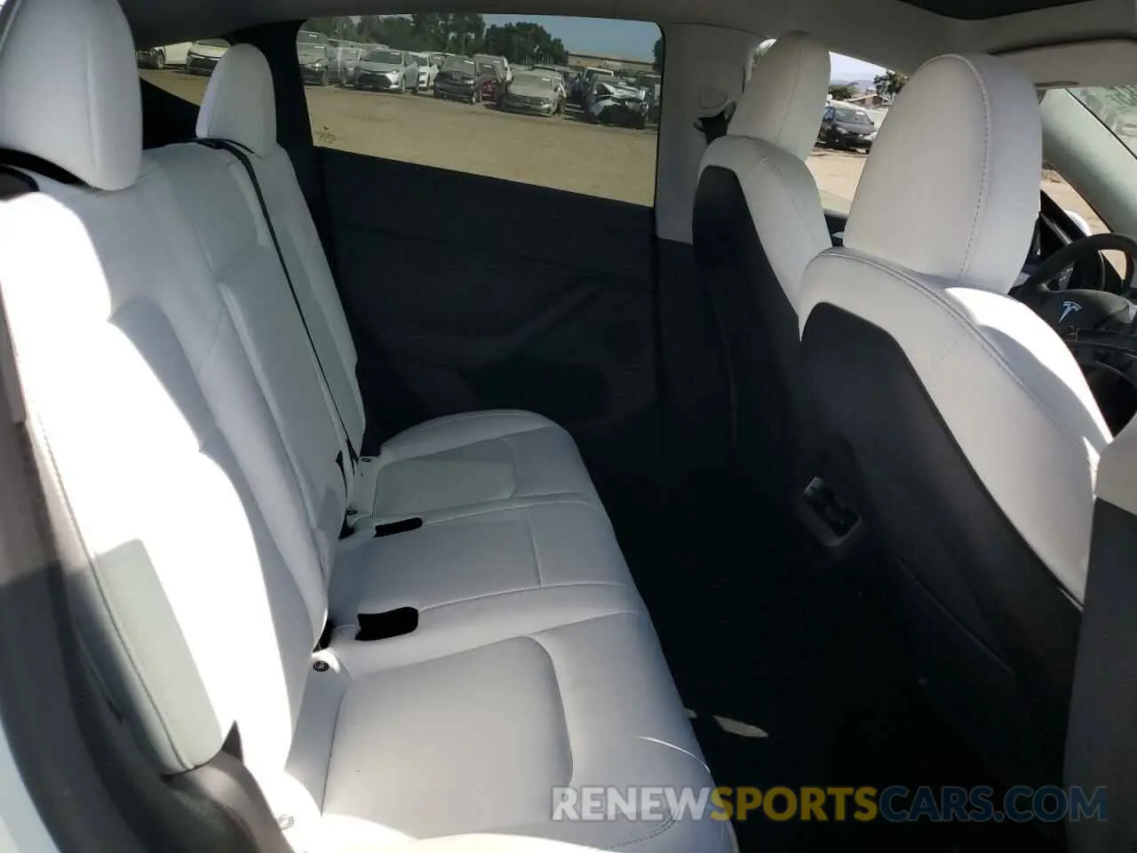 10 Photograph of a damaged car 7SAYGDEE8PA168524 TESLA MODEL Y 2023