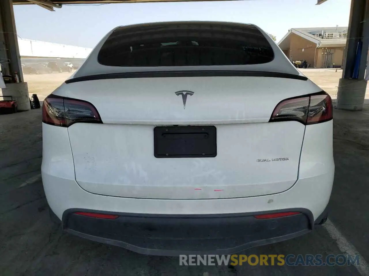6 Photograph of a damaged car 7SAYGDEE8PF620703 TESLA MODEL Y 2023