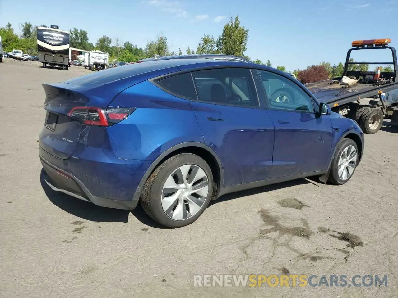3 Photograph of a damaged car 7SAYGDEE8PF628512 TESLA MODEL Y 2023
