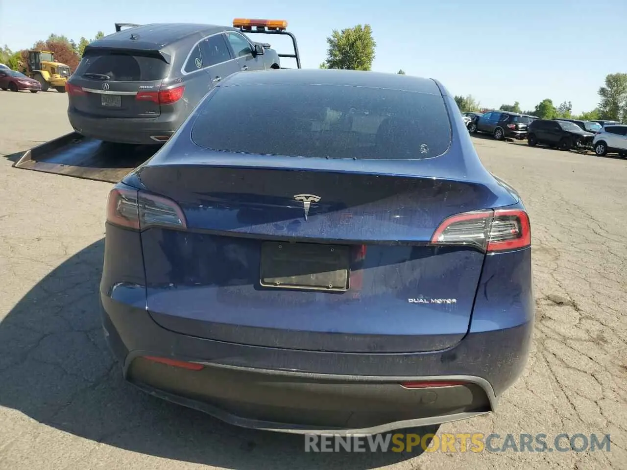 6 Photograph of a damaged car 7SAYGDEE8PF628512 TESLA MODEL Y 2023
