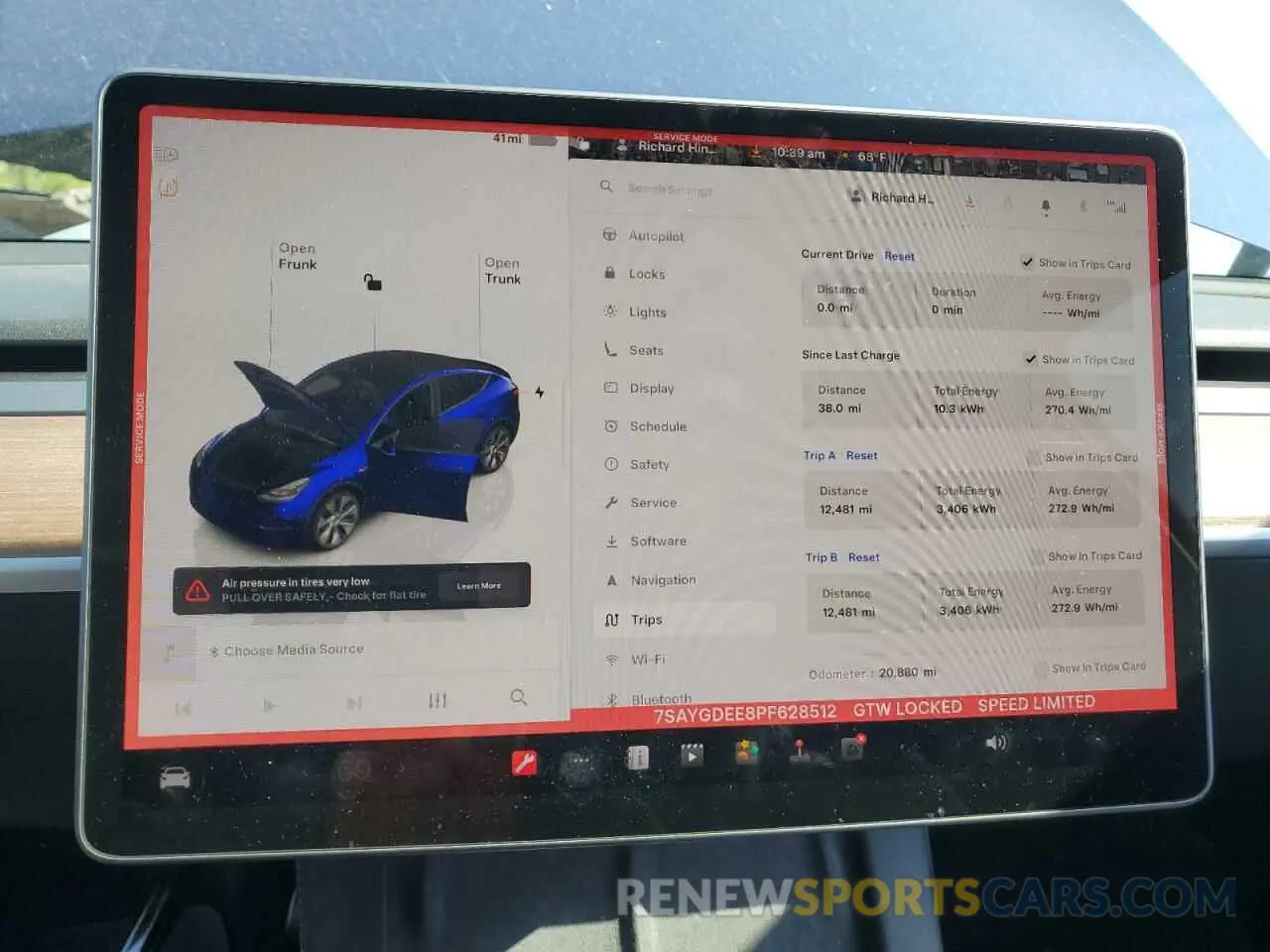 9 Photograph of a damaged car 7SAYGDEE8PF628512 TESLA MODEL Y 2023