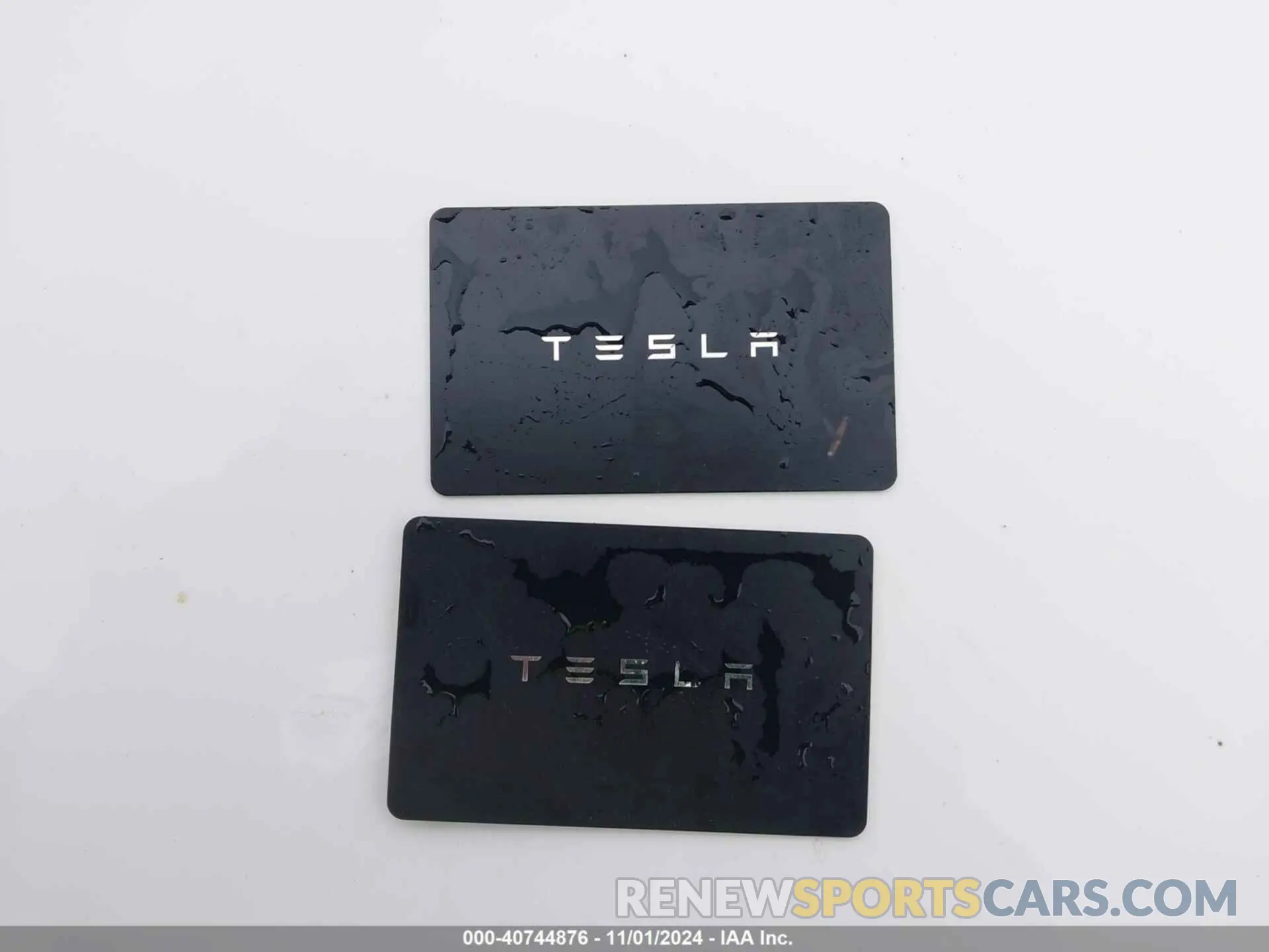 11 Photograph of a damaged car 7SAYGDEE8PF690380 TESLA MODEL Y 2023