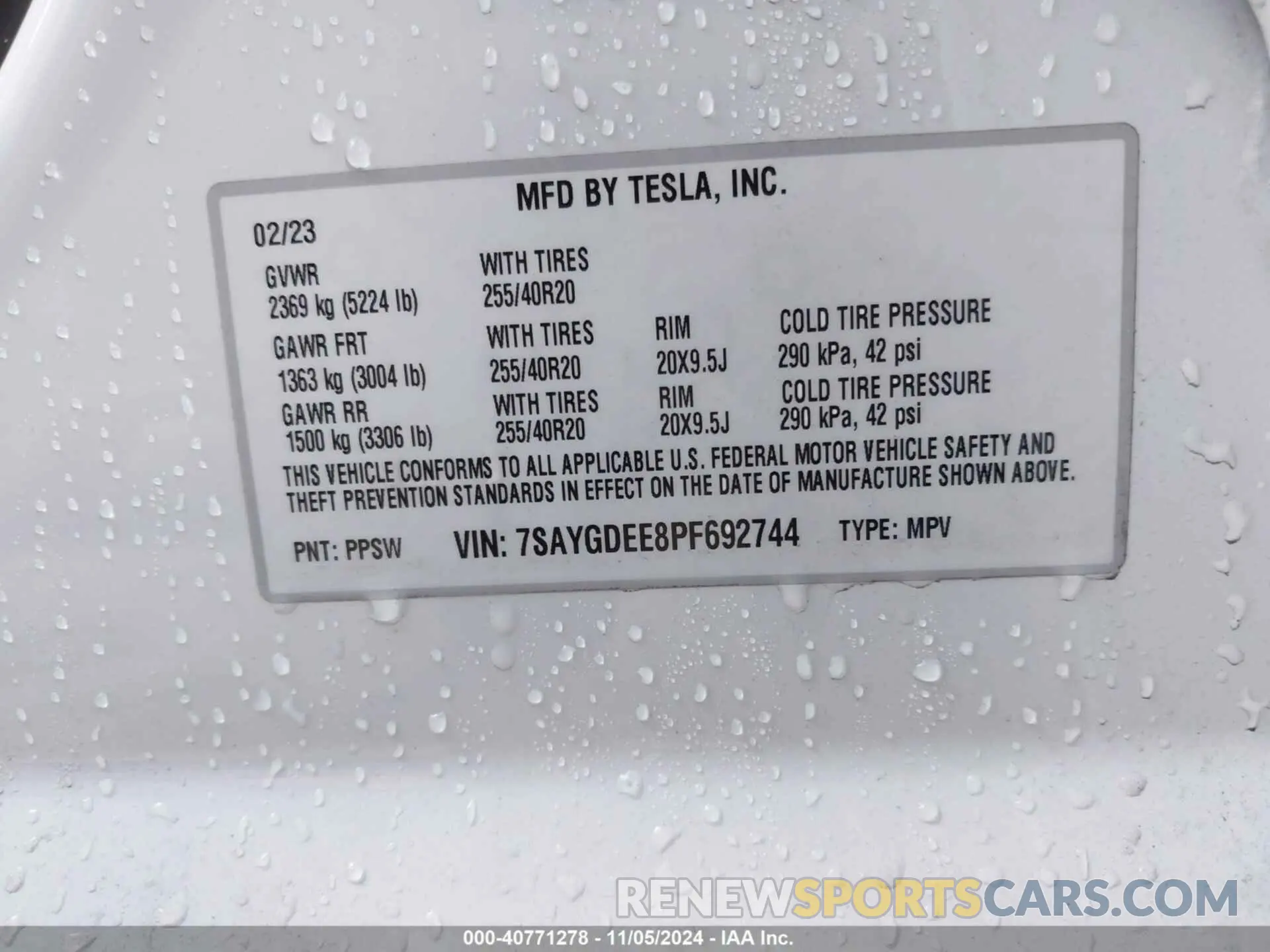 9 Photograph of a damaged car 7SAYGDEE8PF692744 TESLA MODEL Y 2023