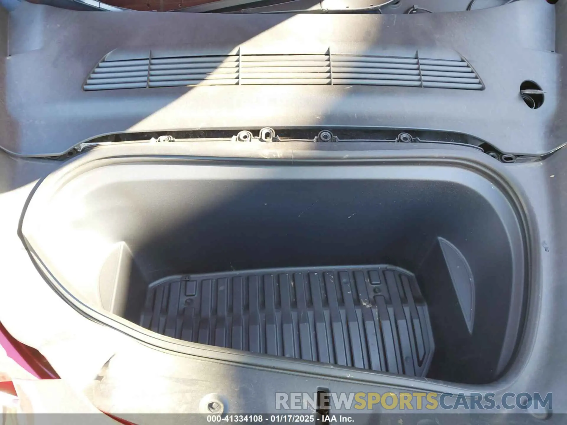 10 Photograph of a damaged car 7SAYGDEE8PF709459 TESLA MODEL Y 2023