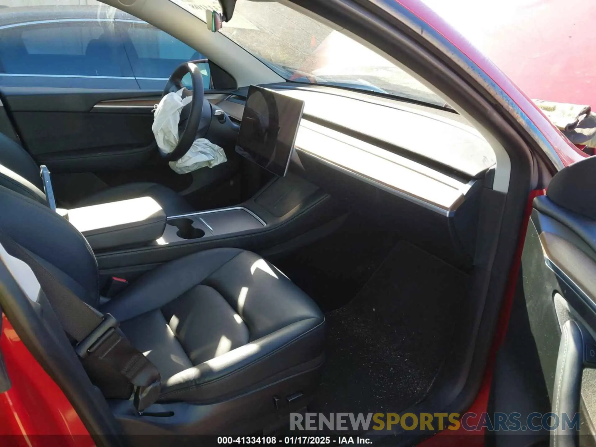 5 Photograph of a damaged car 7SAYGDEE8PF709459 TESLA MODEL Y 2023