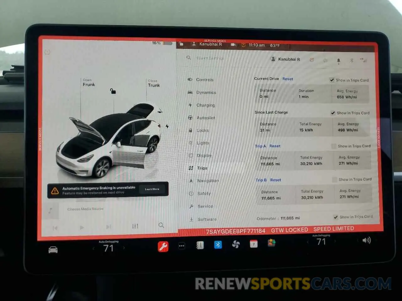 9 Photograph of a damaged car 7SAYGDEE8PF771184 TESLA MODEL Y 2023