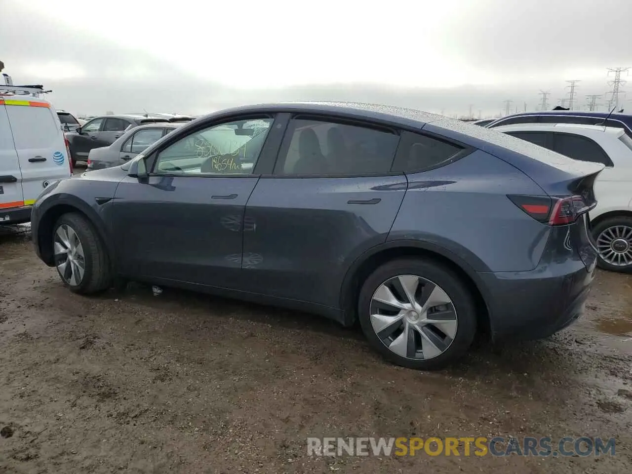 2 Photograph of a damaged car 7SAYGDEE8PF773128 TESLA MODEL Y 2023