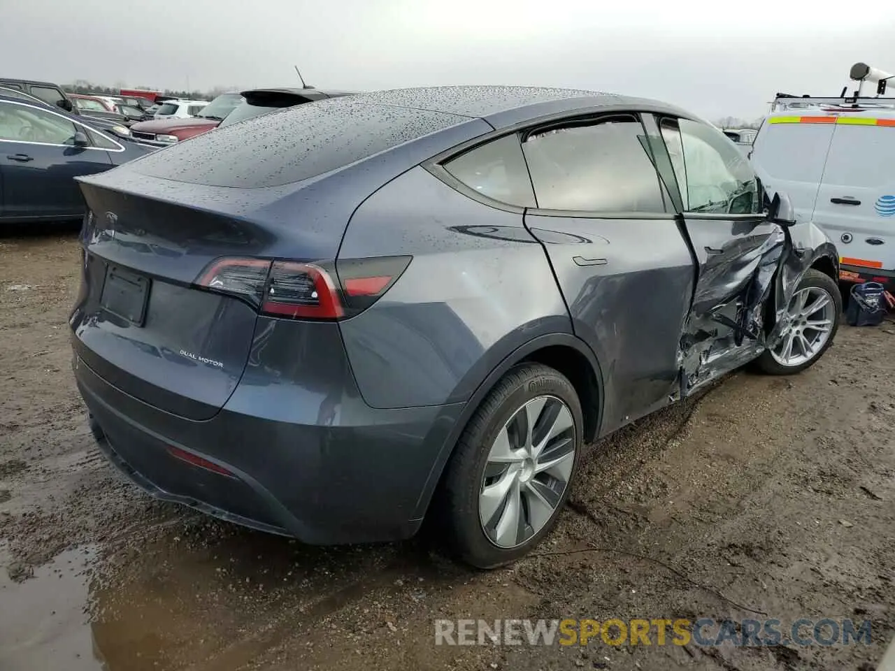 3 Photograph of a damaged car 7SAYGDEE8PF773128 TESLA MODEL Y 2023