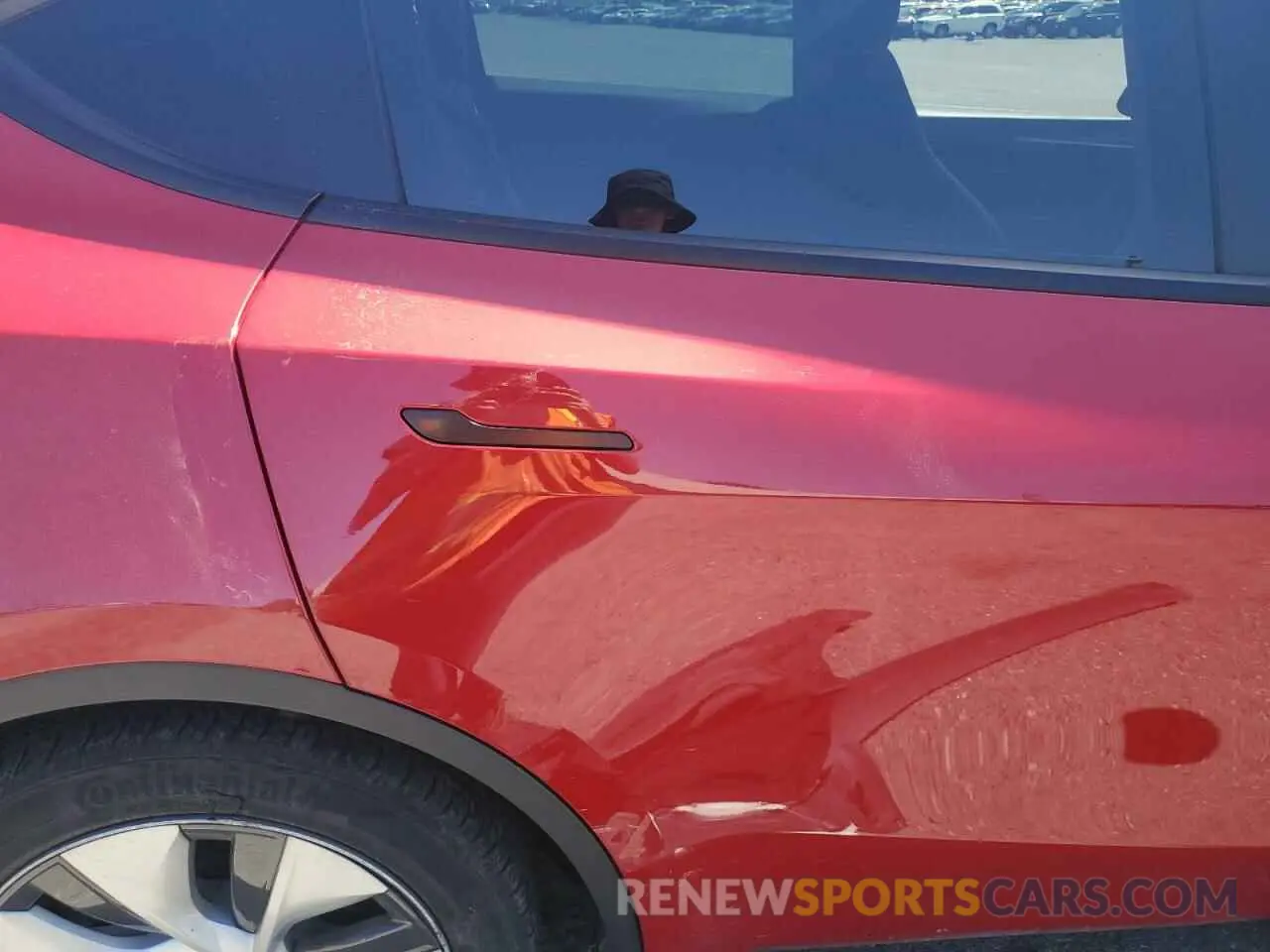 10 Photograph of a damaged car 7SAYGDEE8PF790494 TESLA MODEL Y 2023