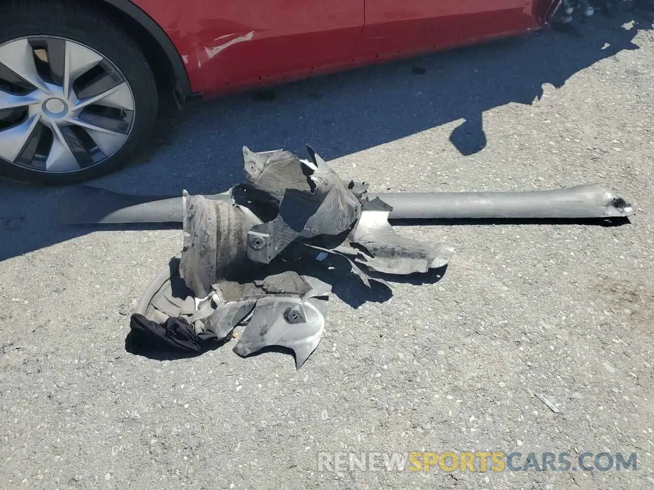 12 Photograph of a damaged car 7SAYGDEE8PF790494 TESLA MODEL Y 2023