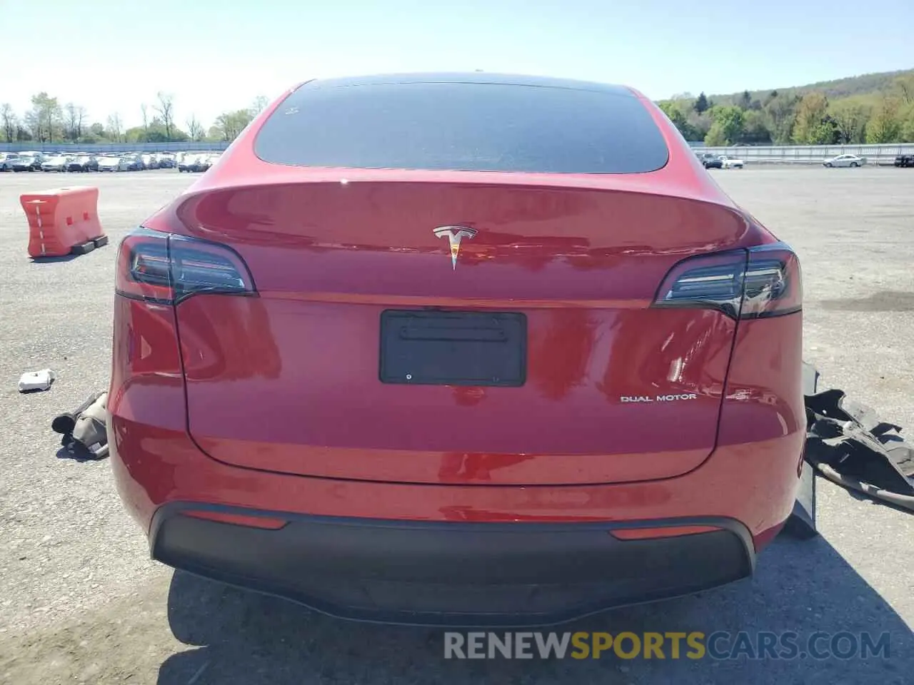 6 Photograph of a damaged car 7SAYGDEE8PF790494 TESLA MODEL Y 2023