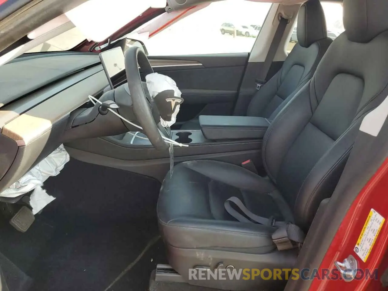 7 Photograph of a damaged car 7SAYGDEE8PF813000 TESLA MODEL Y 2023
