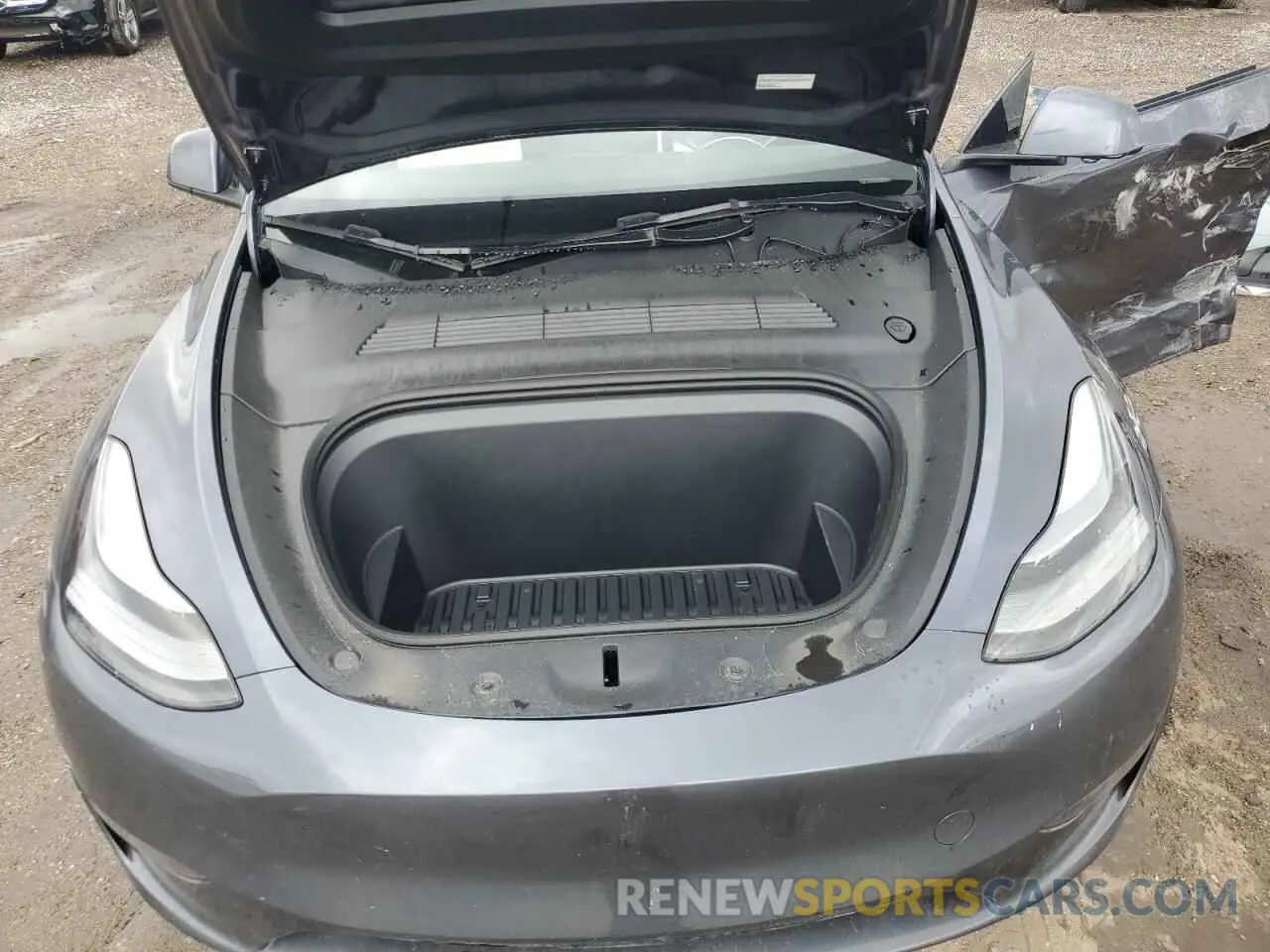 11 Photograph of a damaged car 7SAYGDEE8PF854503 TESLA MODEL Y 2023