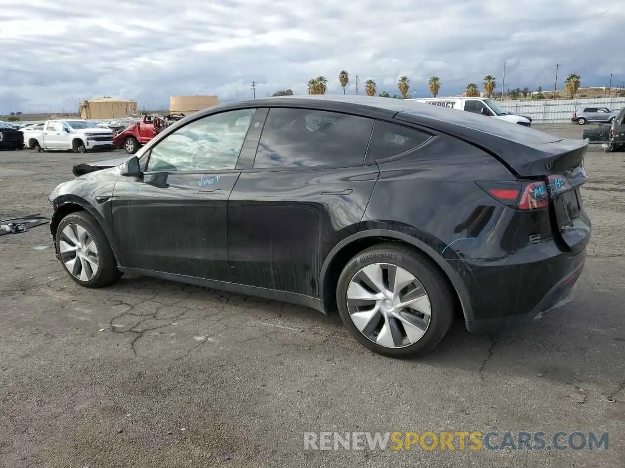 2 Photograph of a damaged car 7SAYGDEE8PF877926 TESLA MODEL Y 2023