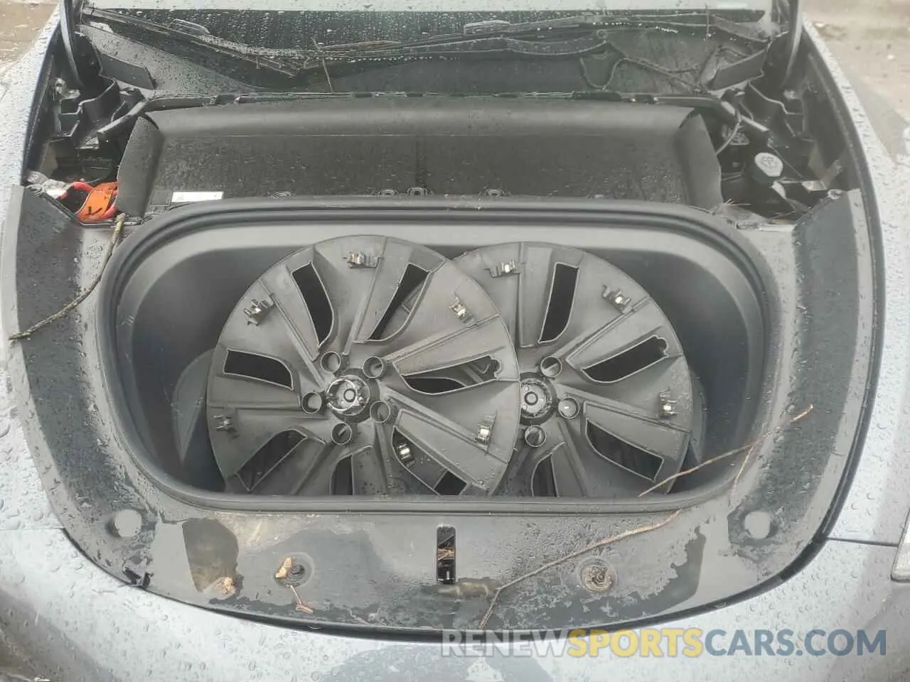13 Photograph of a damaged car 7SAYGDEE8PF895293 TESLA MODEL Y 2023