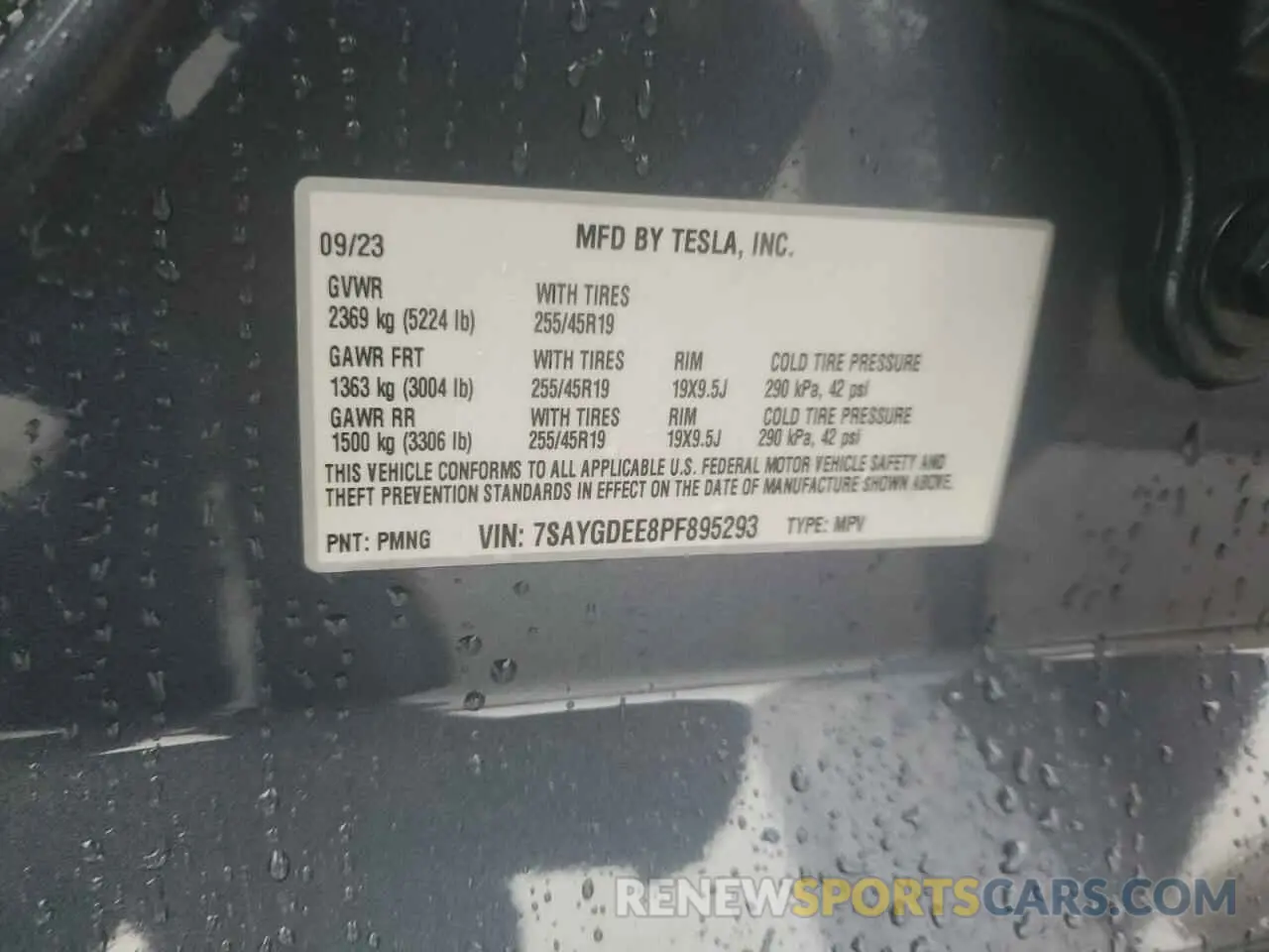 15 Photograph of a damaged car 7SAYGDEE8PF895293 TESLA MODEL Y 2023