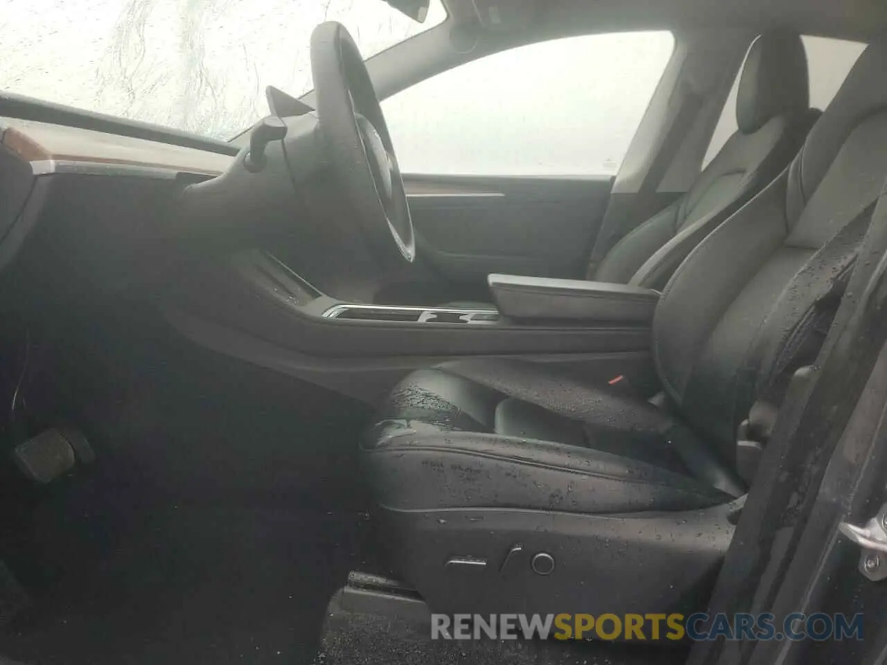 7 Photograph of a damaged car 7SAYGDEE8PF895293 TESLA MODEL Y 2023