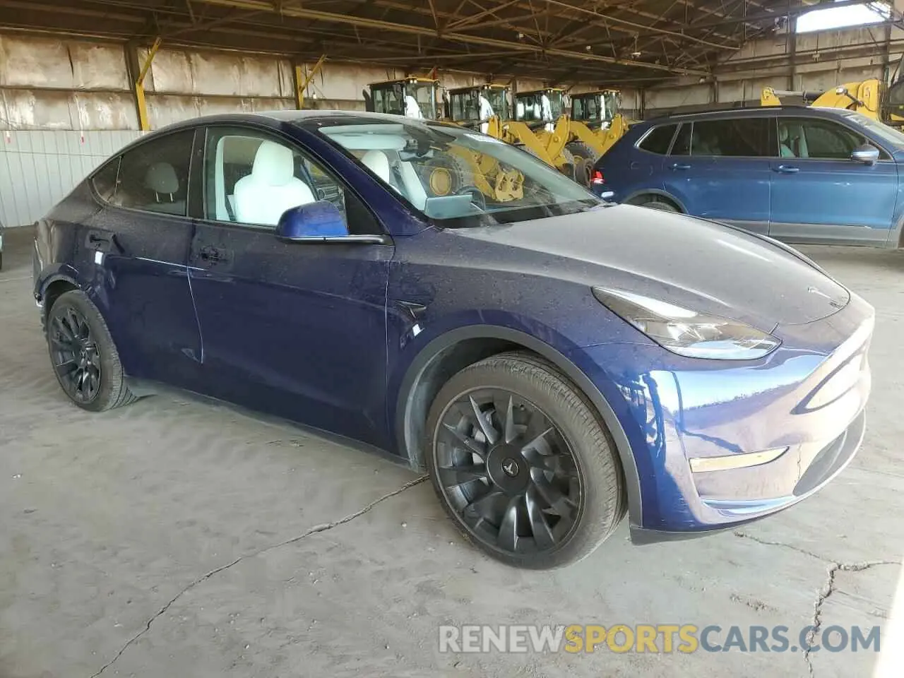 4 Photograph of a damaged car 7SAYGDEE8PF936358 TESLA MODEL Y 2023