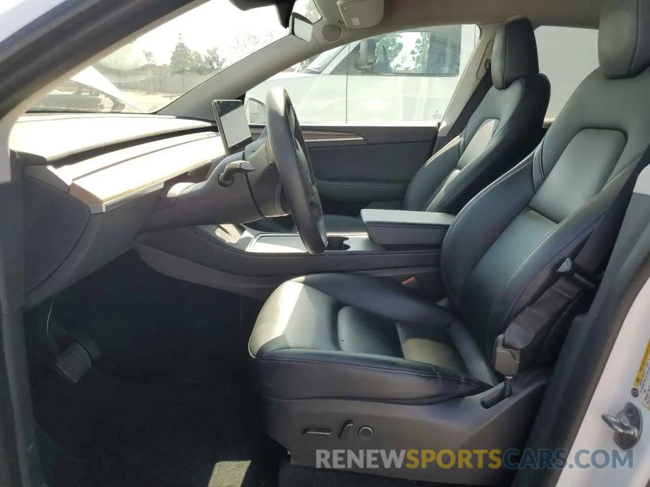 7 Photograph of a damaged car 7SAYGDEE9PA037294 TESLA MODEL Y 2023